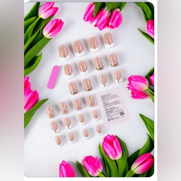 Gold and White French Press On Nails 💅🌟 - Picture 2 of 3